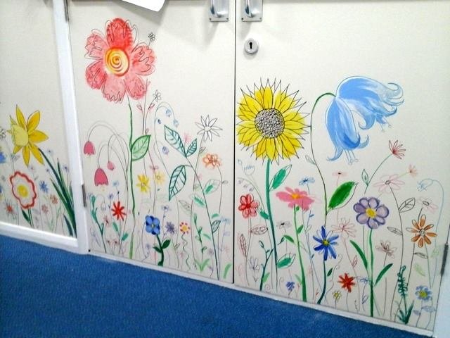 Brightening up Care Homes with Marvelous Murals!