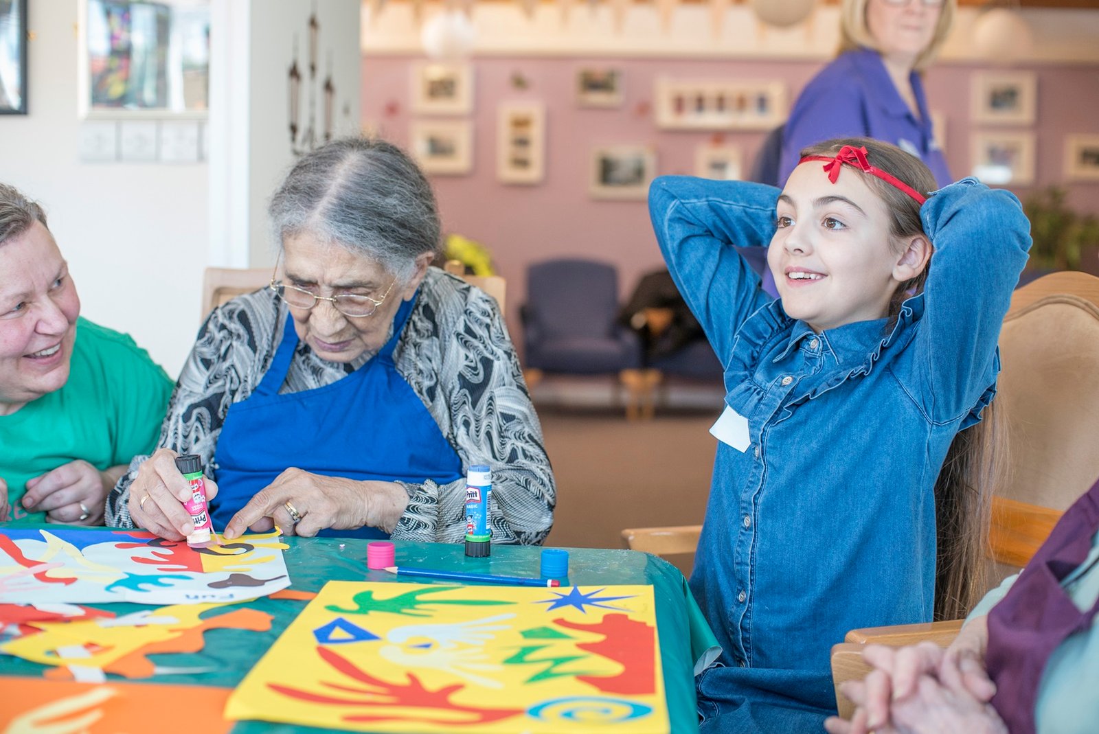 Intergenerational Art Sessions at Appleby!
