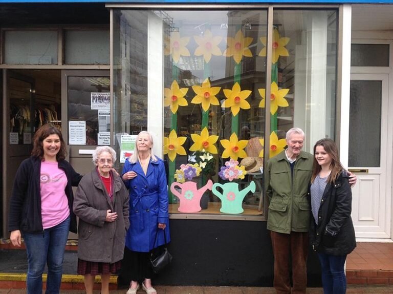 Gorgeous Daffodils Adorn The Seaton Hospicecare Window!